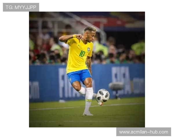 内马尔被拍到教小孩用脚停球,动作耐心而细致 内马尔被拍到教小孩用脚停球,动作耐心而细致